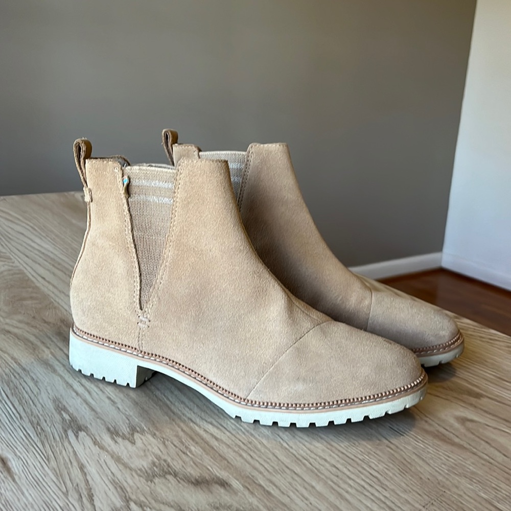 Toms boots!!!!